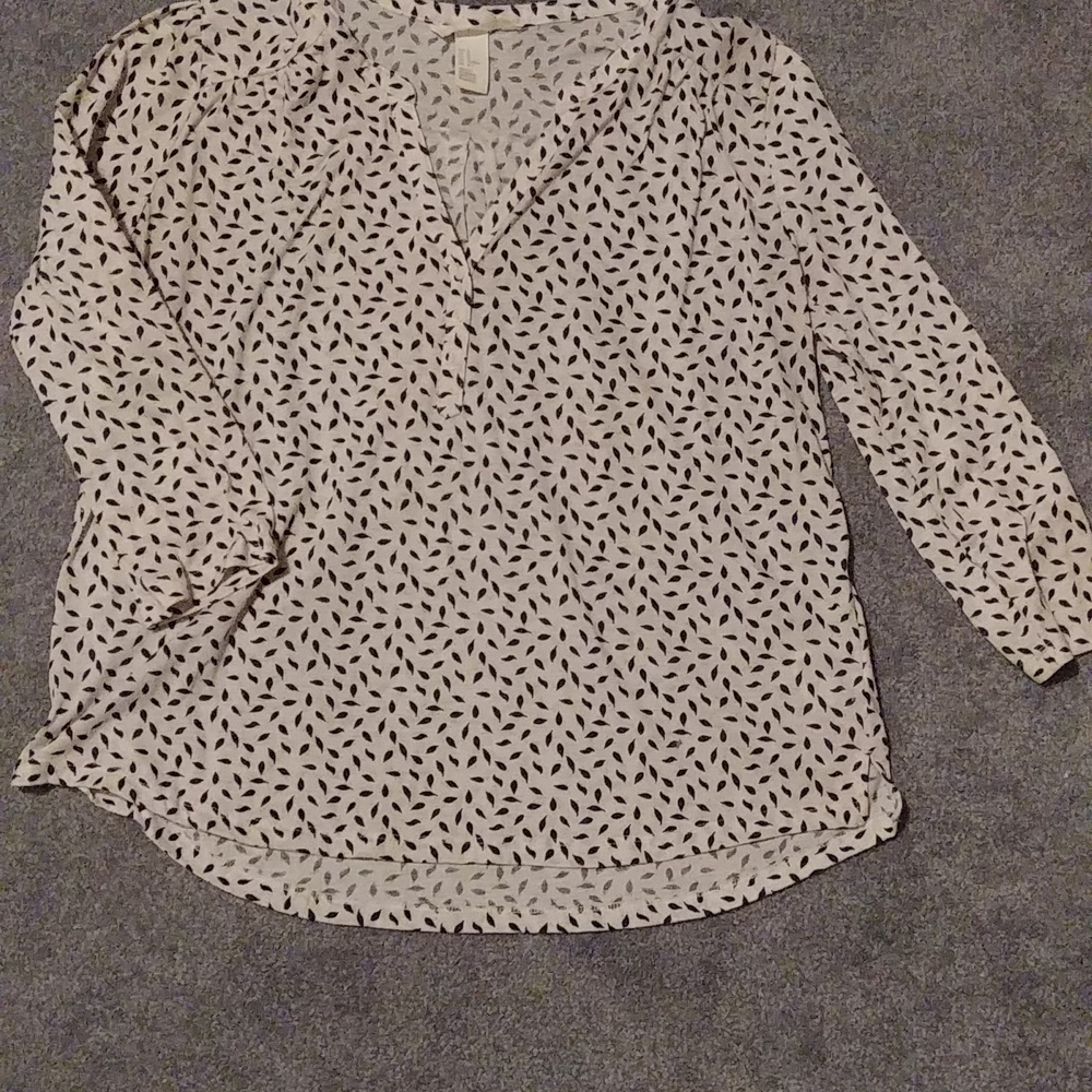 H&M 3 quarter sleeve top sz M
